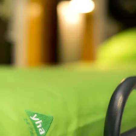 Yha Land's End - Cot Valley *