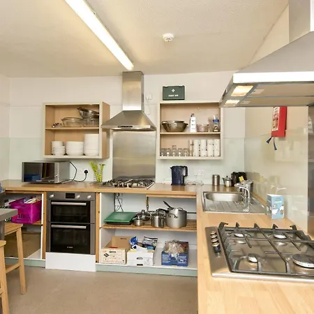 Yha Land's End - Cot Valley