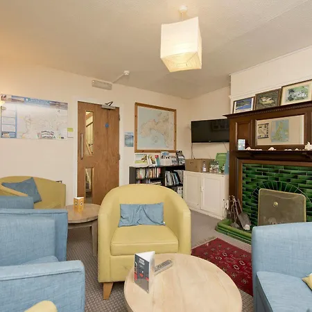 Yha Land's End - Cot Valley